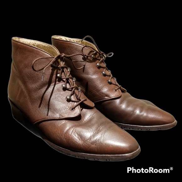 Bally Shoes - Vintage BALLY Womens Leather Boots (Size 9.5M)